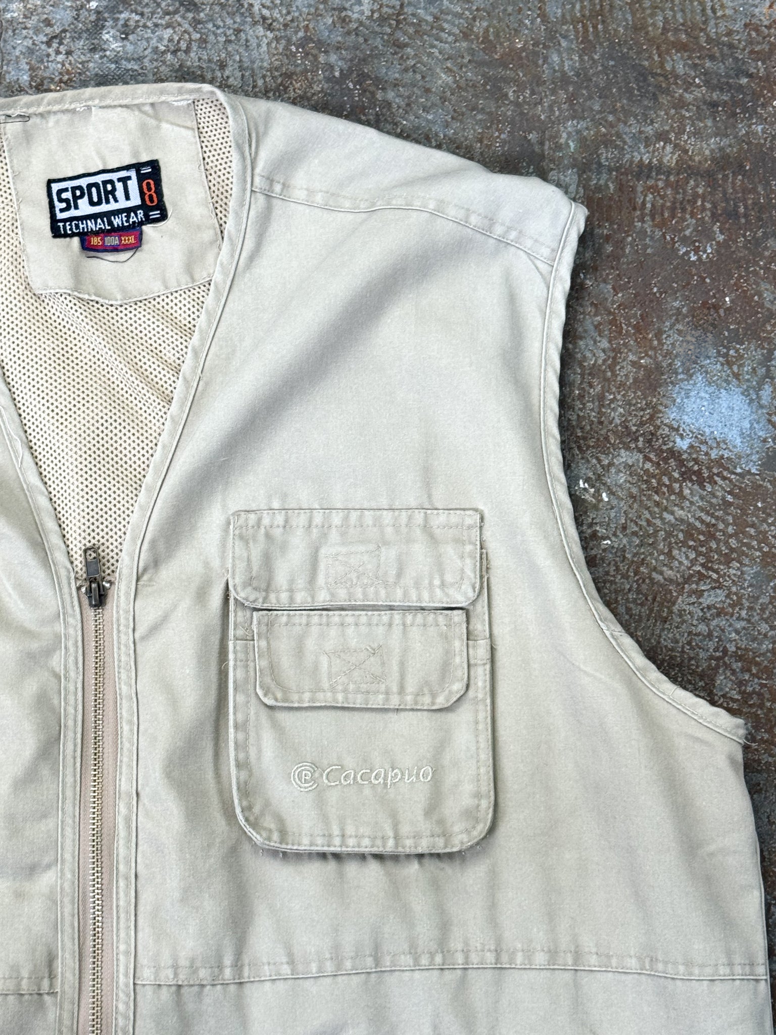 SLEEVELESS SAFARI JACKET